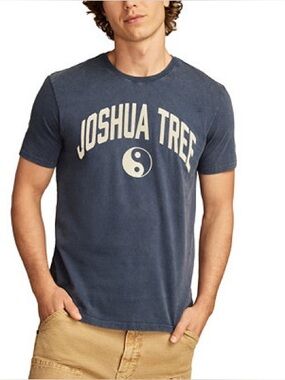 ❌SOLD❌Lucky Brand Joshua Tree Tee
